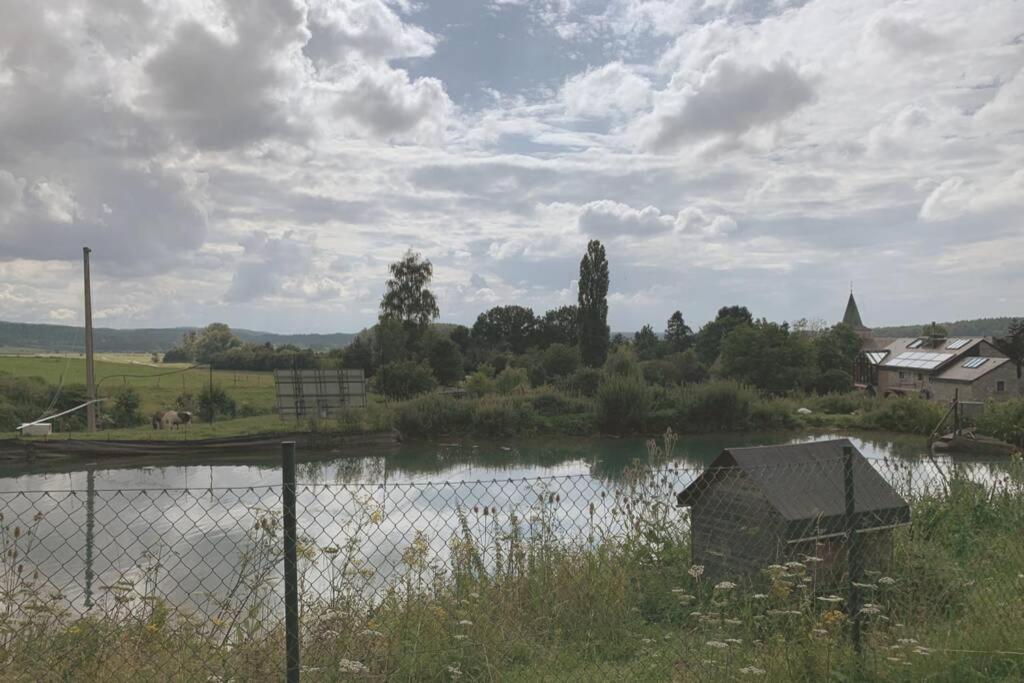 Au Bord Du Ny Βίλα Hotton Εξωτερικό φωτογραφία